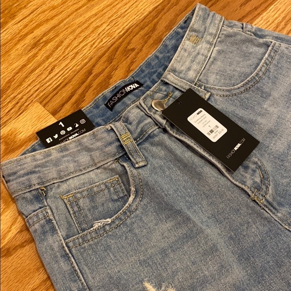 Ripped Bermuda Jean Shorts NEW - Picture 2 of 5